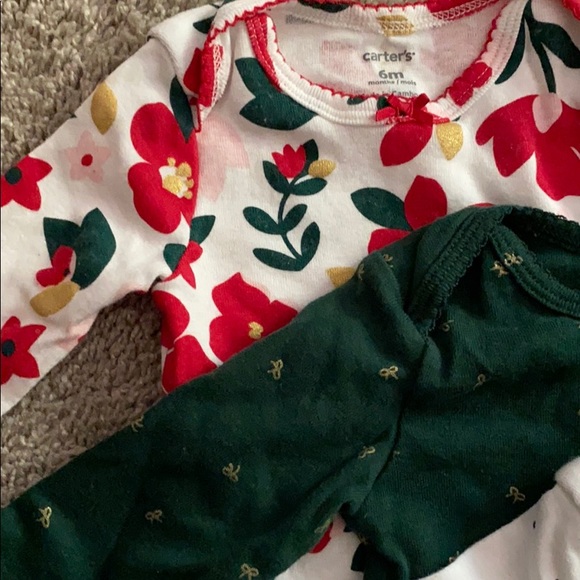 🦋Set of 4 bodysuits🦋 - Picture 2 of 3